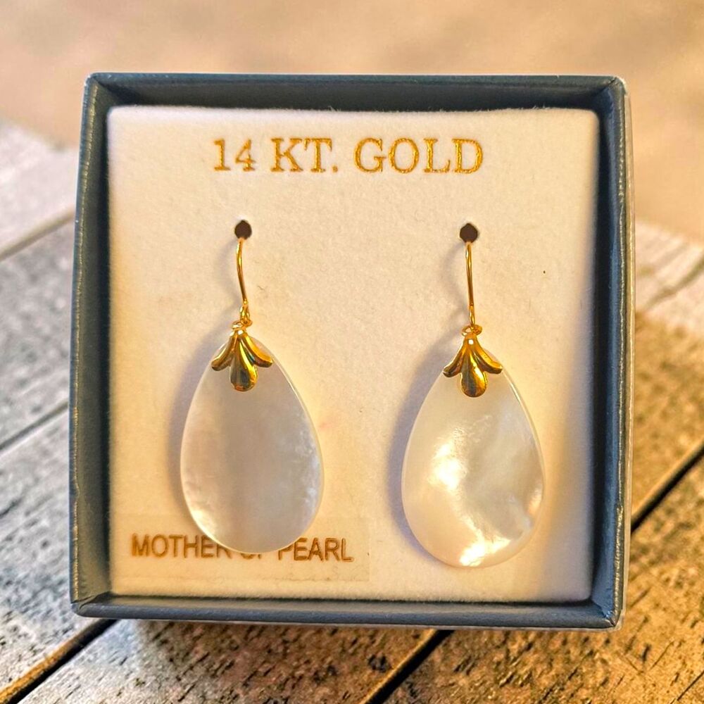 14k Yellow Gold Mother of Pearl Teardrop Dangle/Drop Hook Earrings New